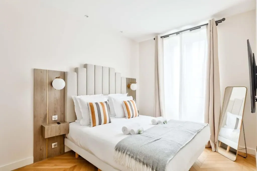 Luxurious Family Flat - Le Marais - With Ac Appartement Parijs